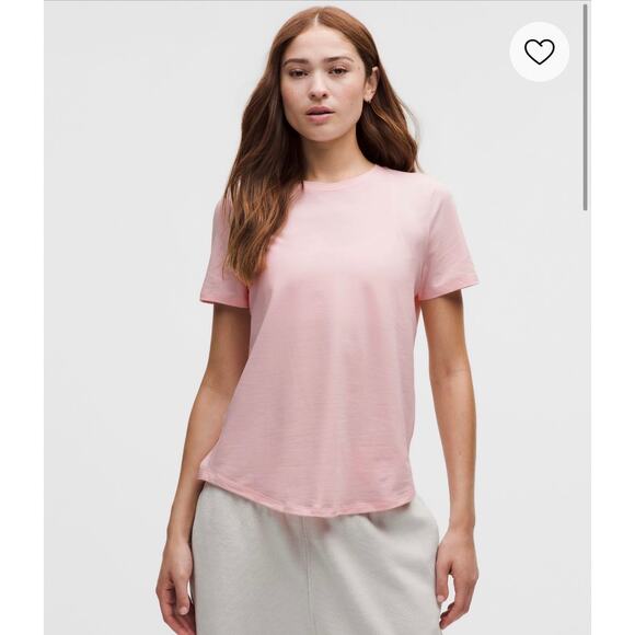 lululemon Love Crewneck T-Shirt Women’s Size 10 Soft Short Sleeve Classic Tee - Picture 7 of 10